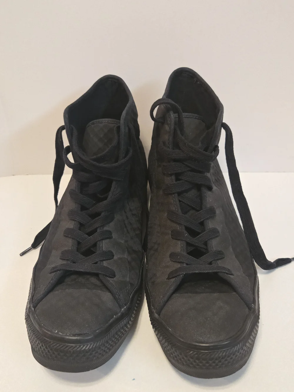 Converse  High Top Sneakers in Black